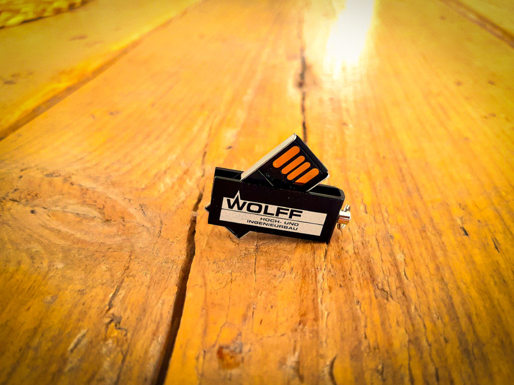 MAROTTA WERBUNG - Personalisierter Schlüsselanhänger als mikro USB-Stick für die Fa. WOLFF Hoch- und Ingenieurbau